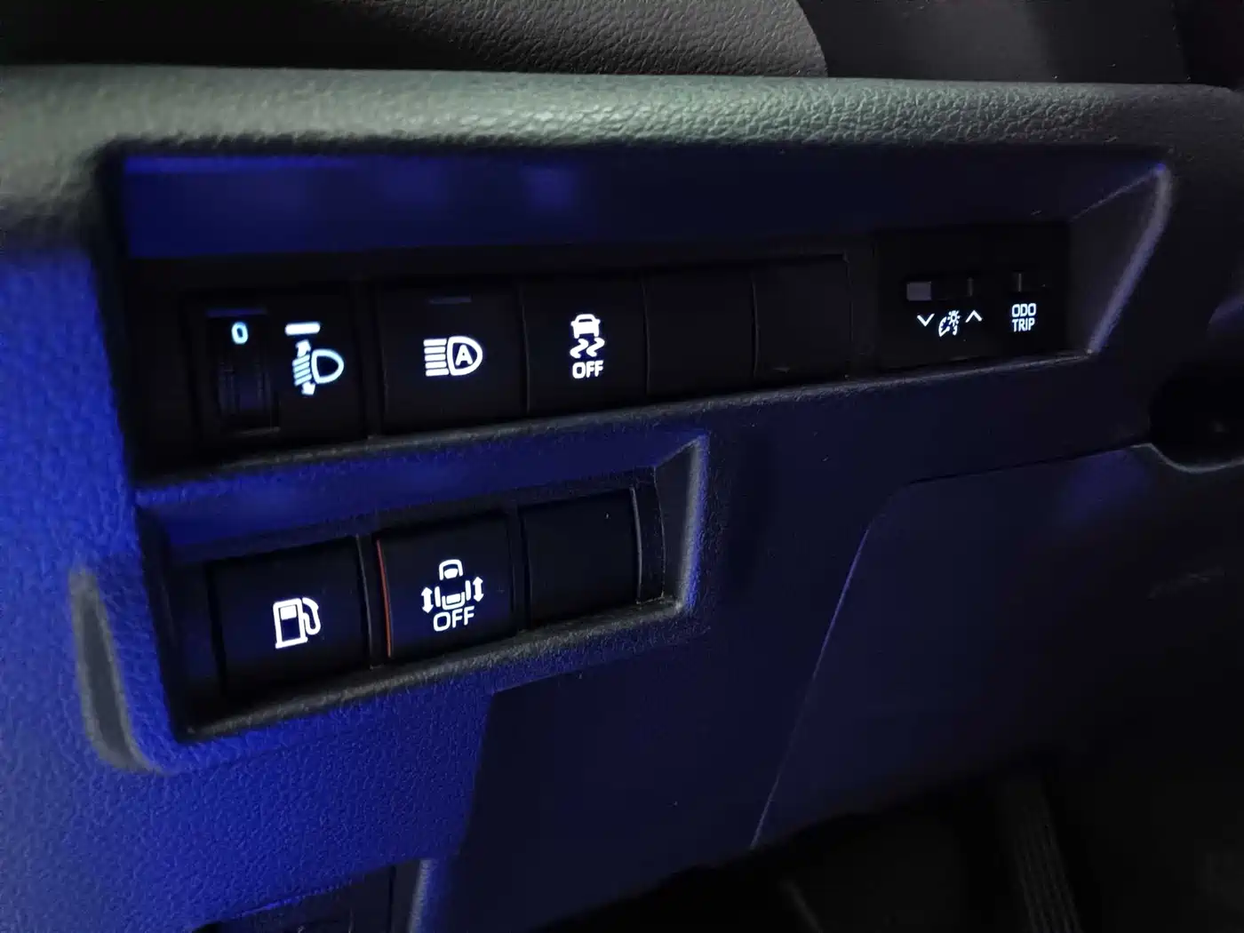 Toyota Sienna 2023 2.5L Hybrid Premium Edition фото 10