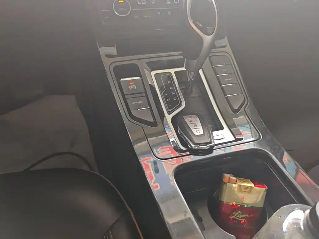 Photo 10 - Geely Emgrand GL