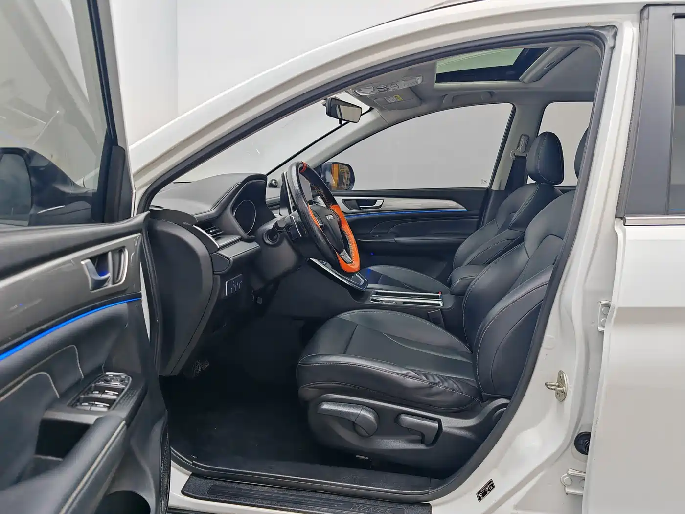 Haval M6 2021 PLUS 1.5T DCT Luxury Smart Connect фото 14