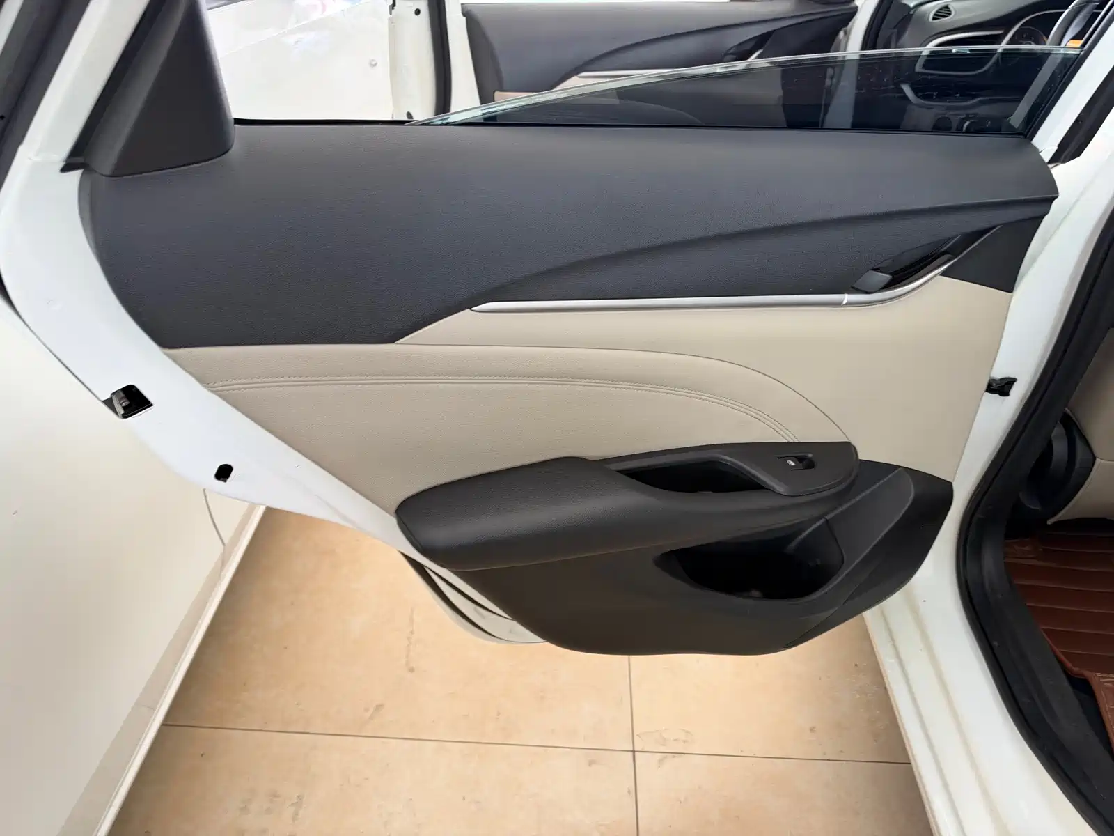 Фото 16 - Buick Excelle