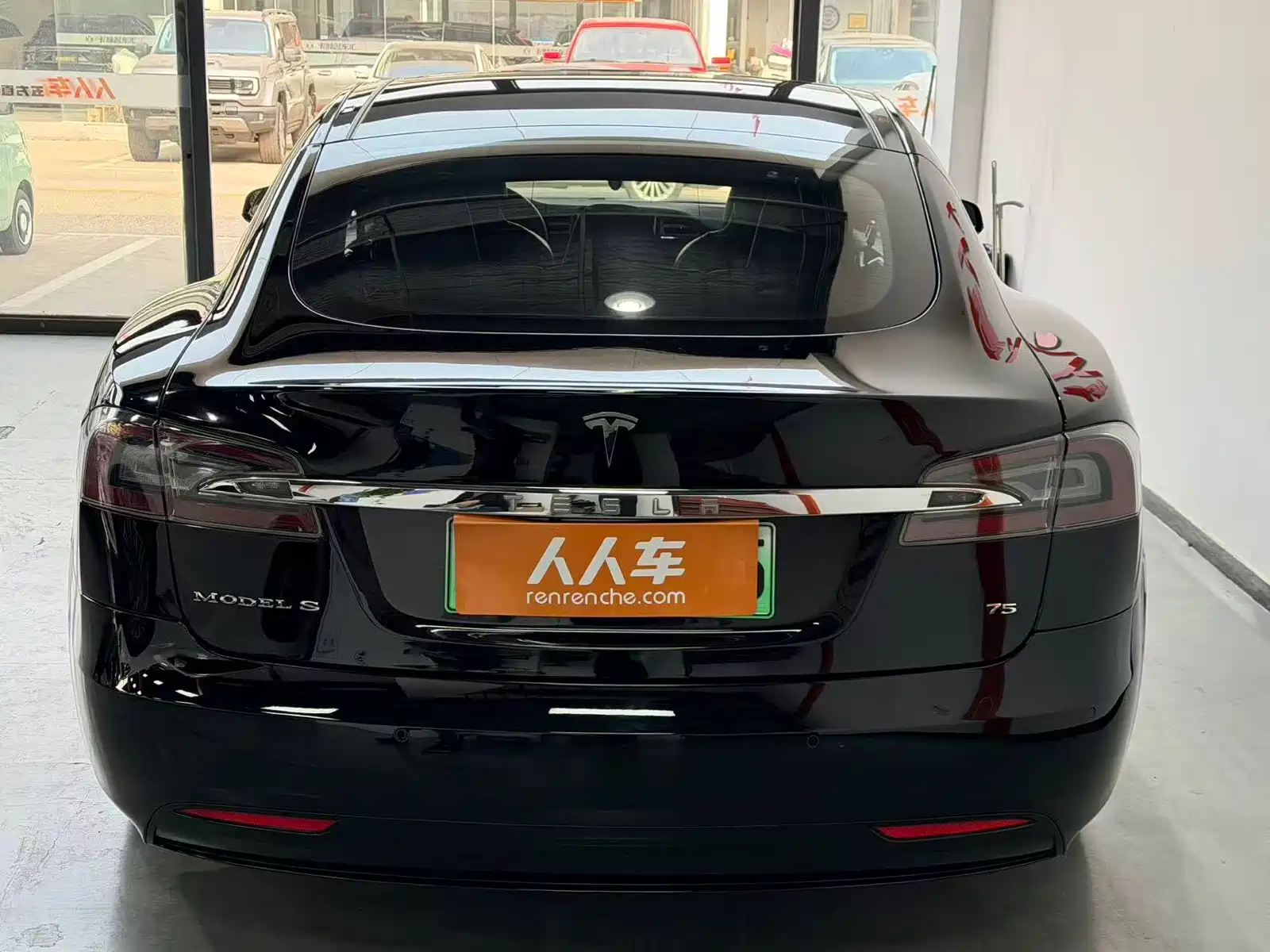 Фото 17 - Tesla Model S