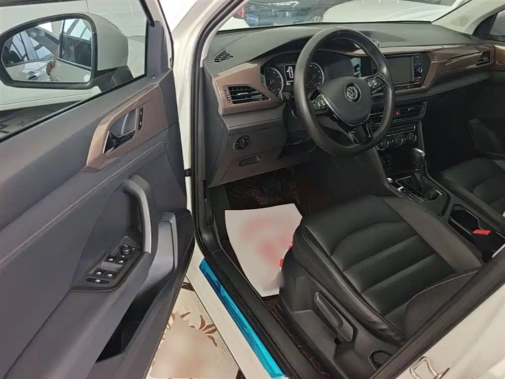 Volkswagen Tharu 2019 280TSI 2WD Comfort Edition China VI фото 16