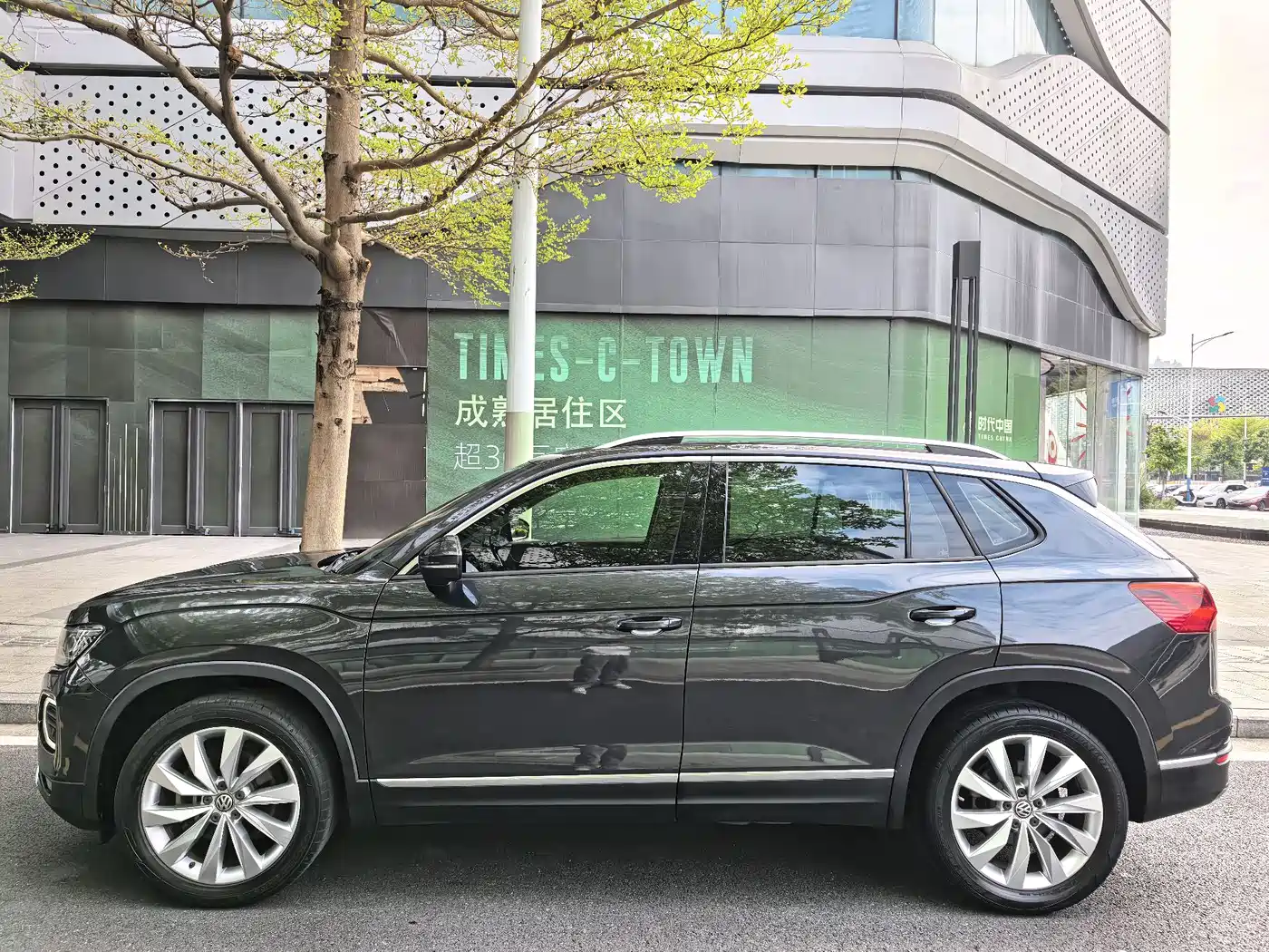 Volkswagen Tayron 2019 330TSI 2WD Premium China VI фото 4