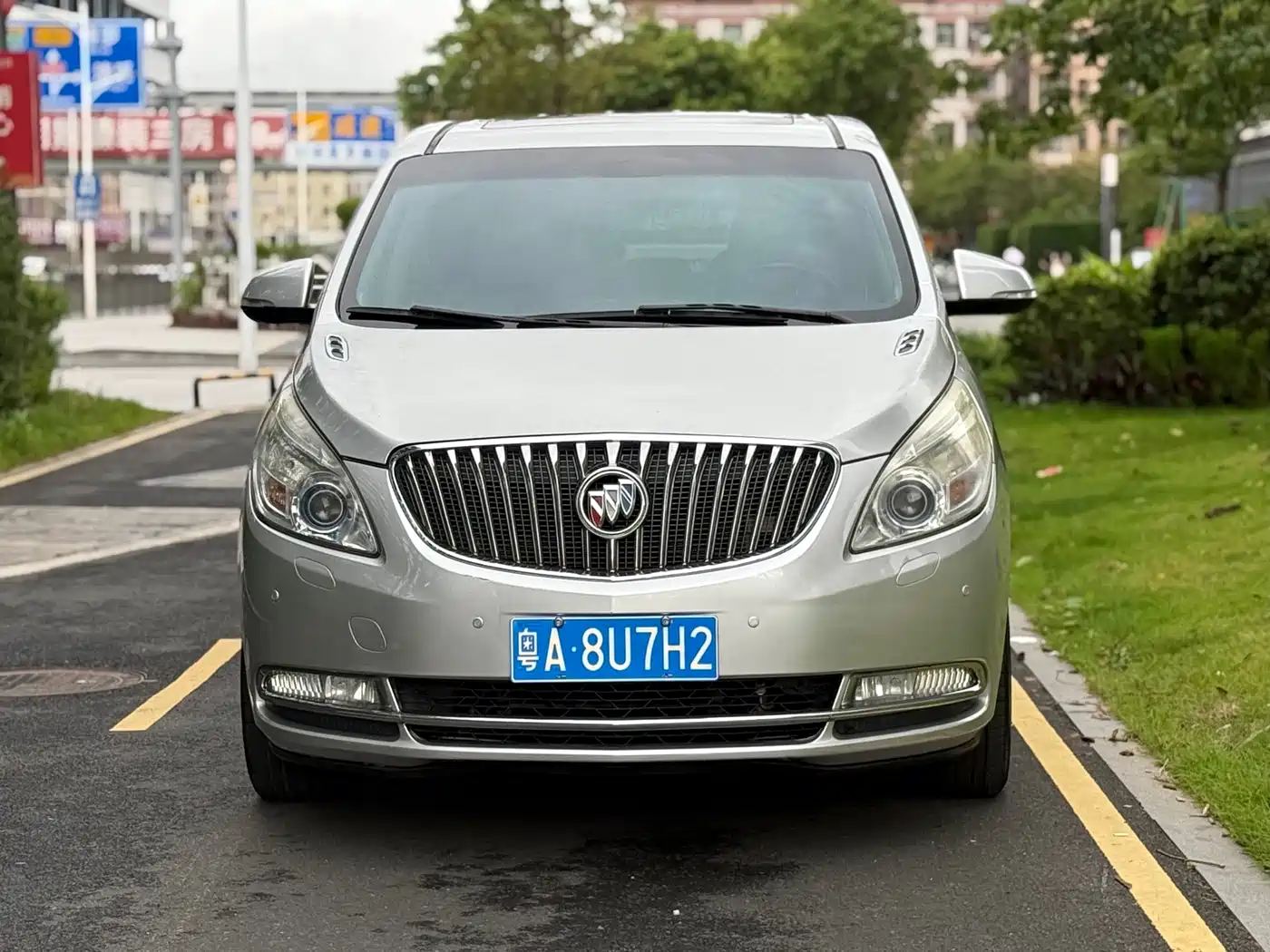 Фото 2 - Buick GL8