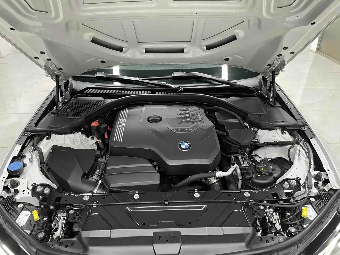 BMW 3 Series 2023 320Li M Sport Package фото 16