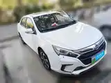 Photo 3 - BYD Qin New Energy