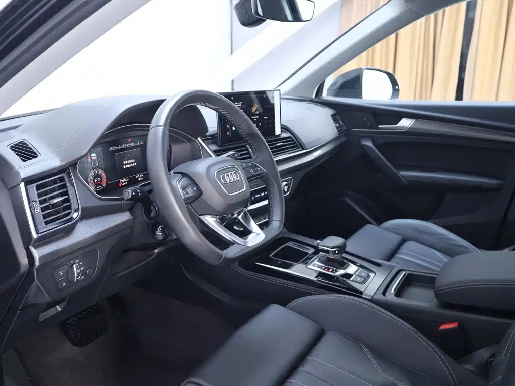 Audi Q5L 2022 40T Luxury Dynamic фото 11
