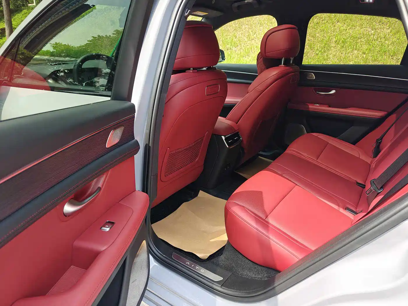 AITO Wenjie AITO M5 2025 Extended Range Ultra AWD фото 24