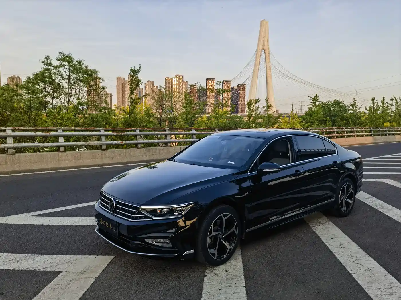 Volkswagen Magotan 2023 2 Million Units Anniversary Edition 330TSI DSG Leading Type