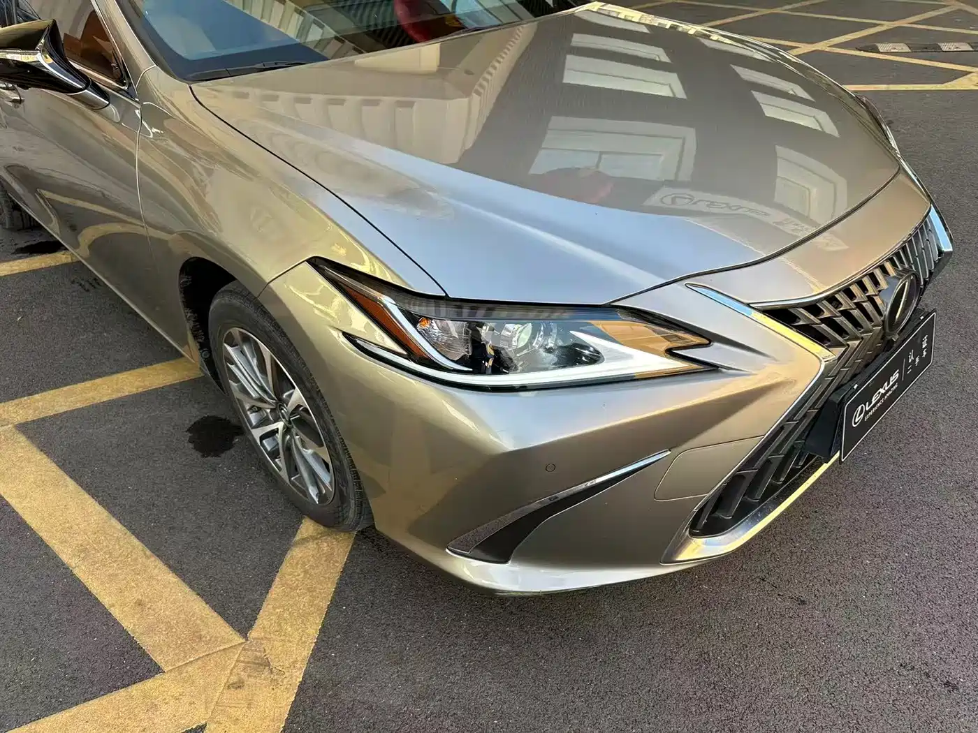 Lexus ES 2021 200 Luxury Edition фото 3