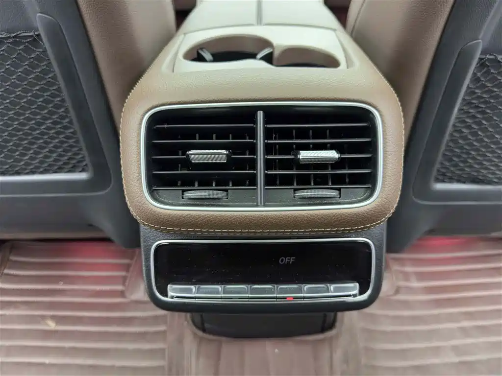 Mercedes-Benz GLE 2024 GLE 450 4MATIC Fashion фото 11