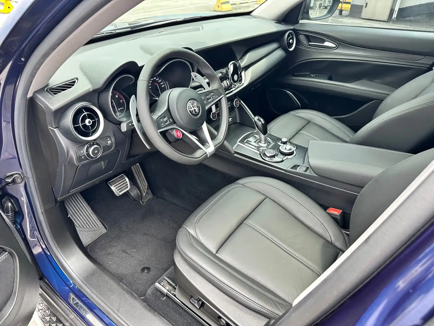 Alfa Romeo Stelvio 2018 2017 2.0T 280HP Luxury