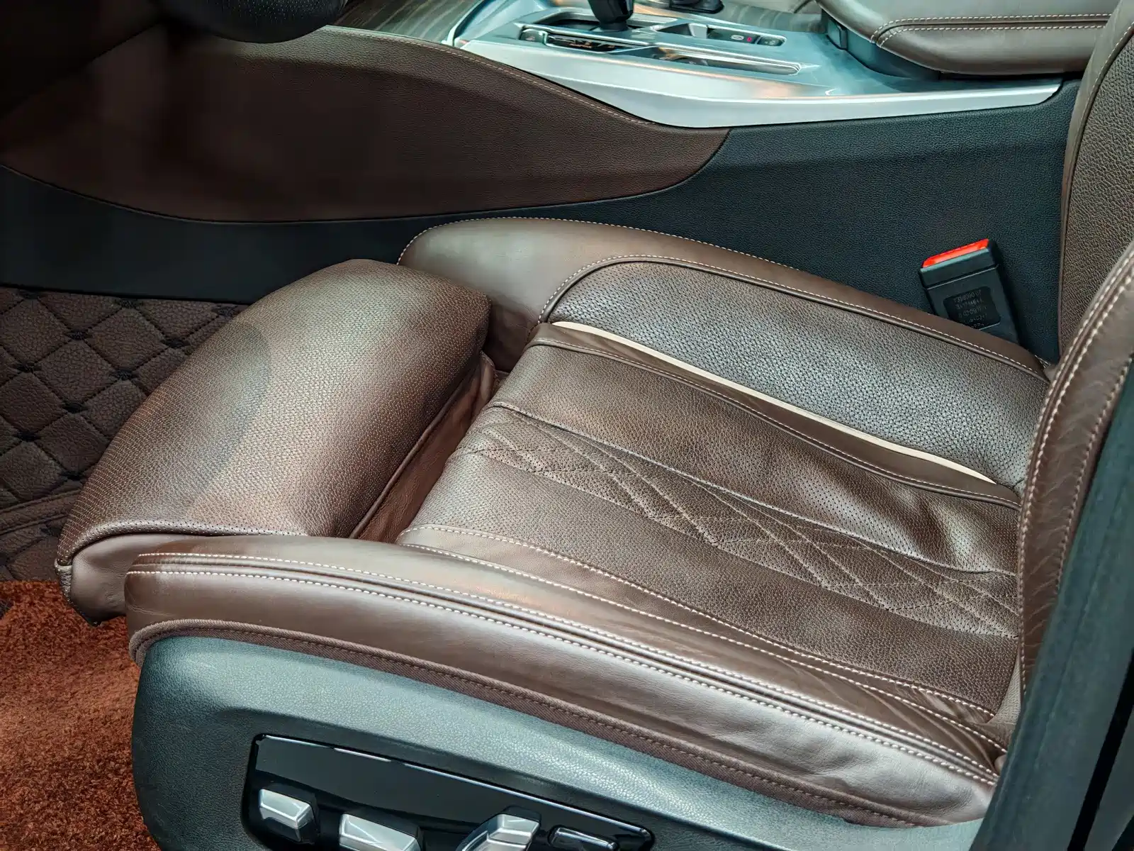 Photo 19 - BMW 5 Series