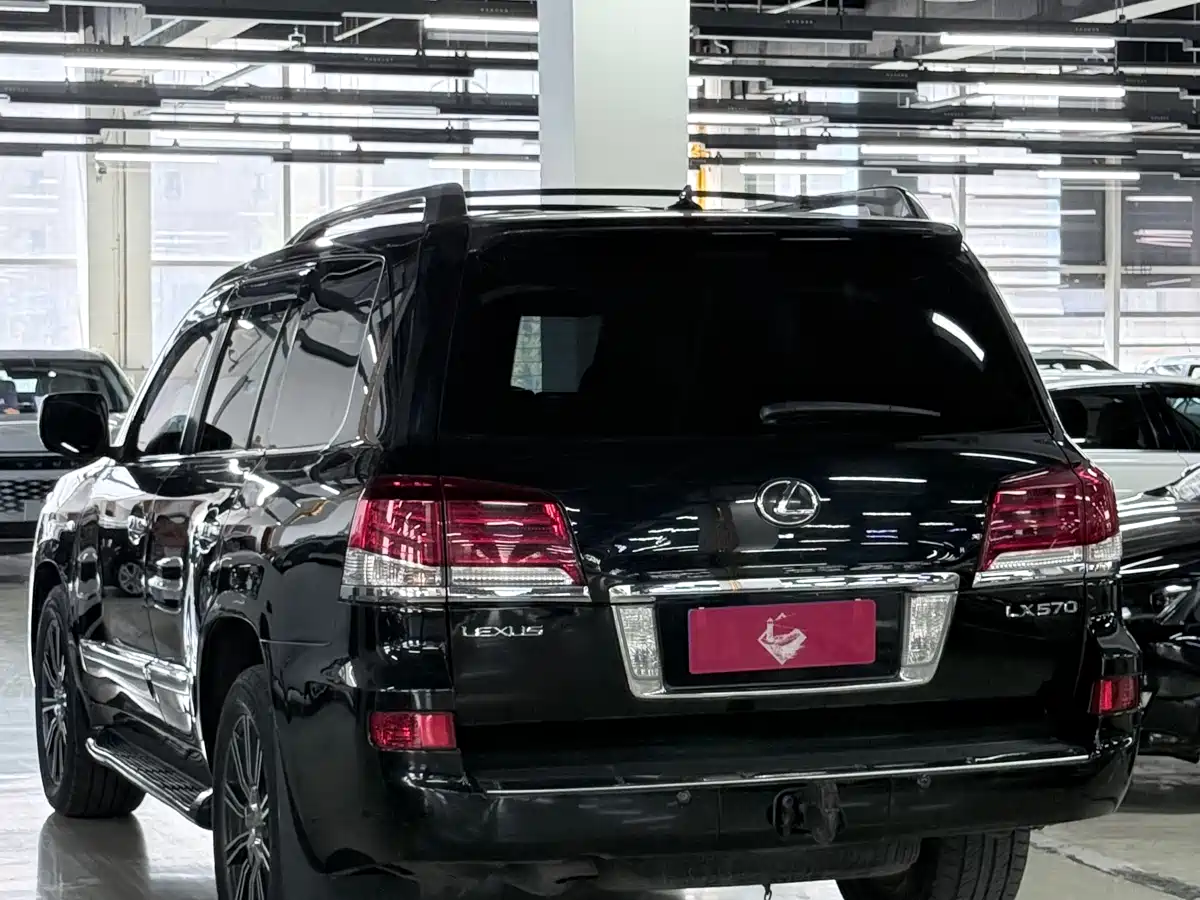 Lexus LX 2009 570 фото 7