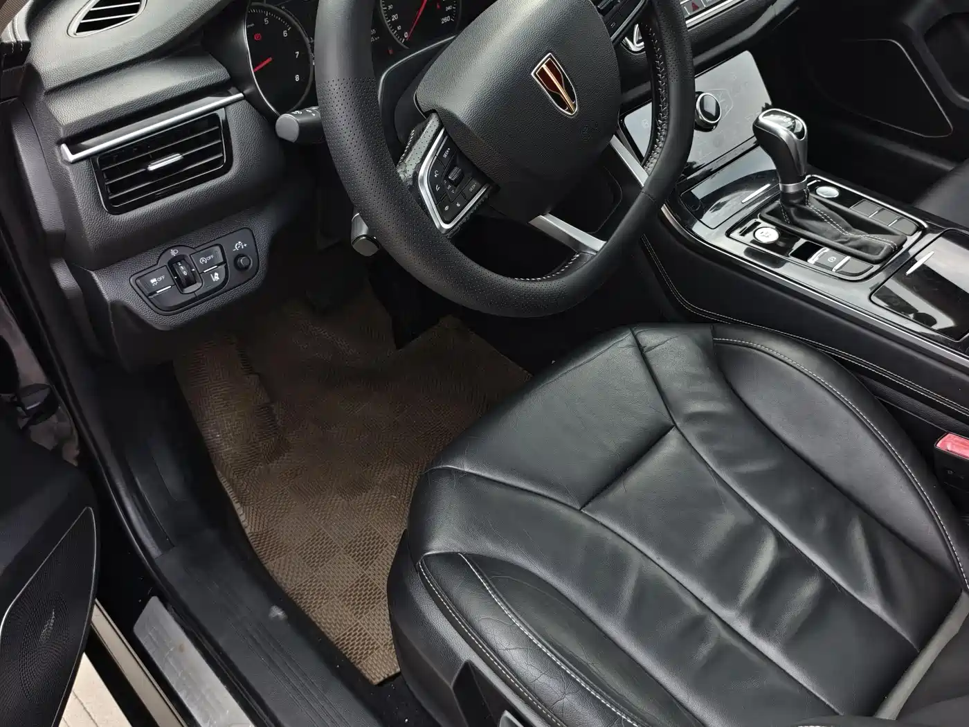 Hongqi H5 2019 30TD Style Edition фото 4