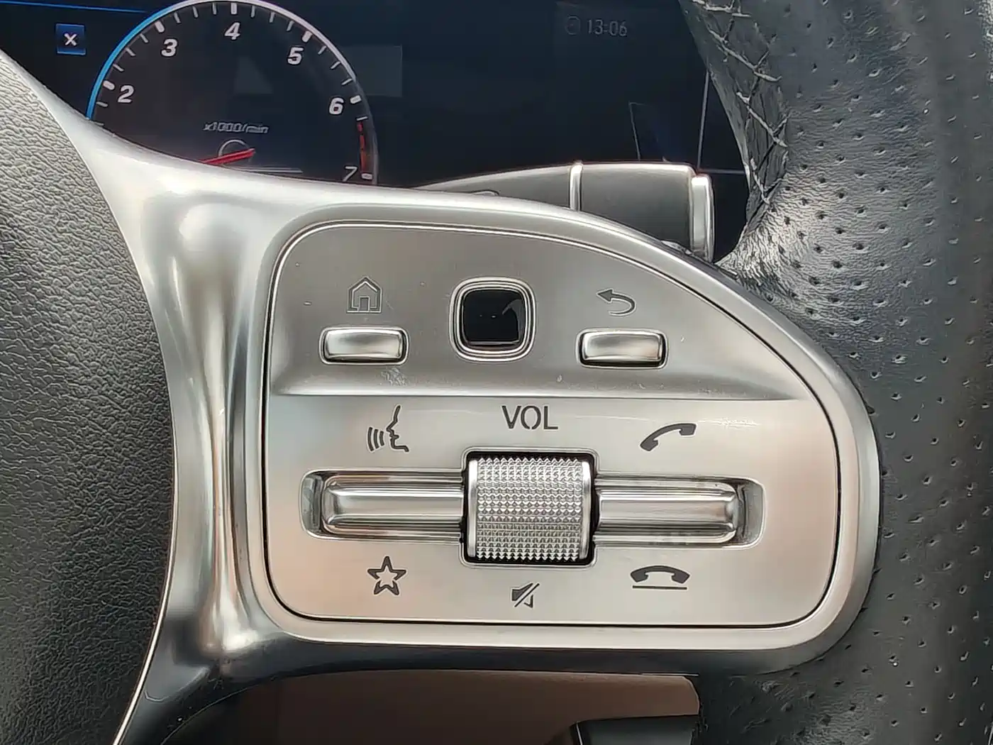 Mercedes-Benz E-Class 2019 E 300 L Sport Luxury фото 29