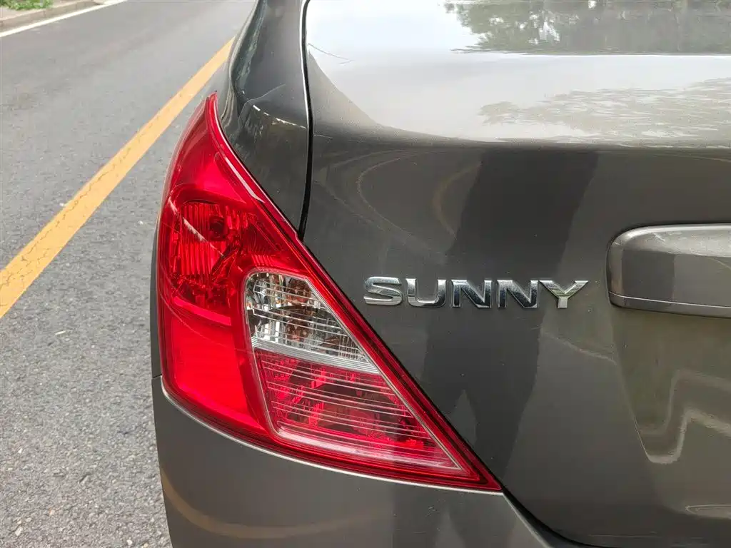 Nissan Sunny 2013 2011 1.5XE CVT Comfort Edition