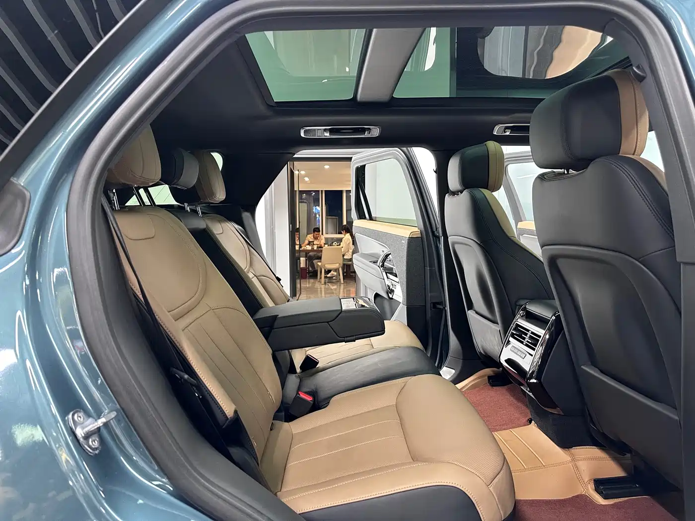 Land Rover Range Rover Sport 2023 400PS Dynamic SE фото 14