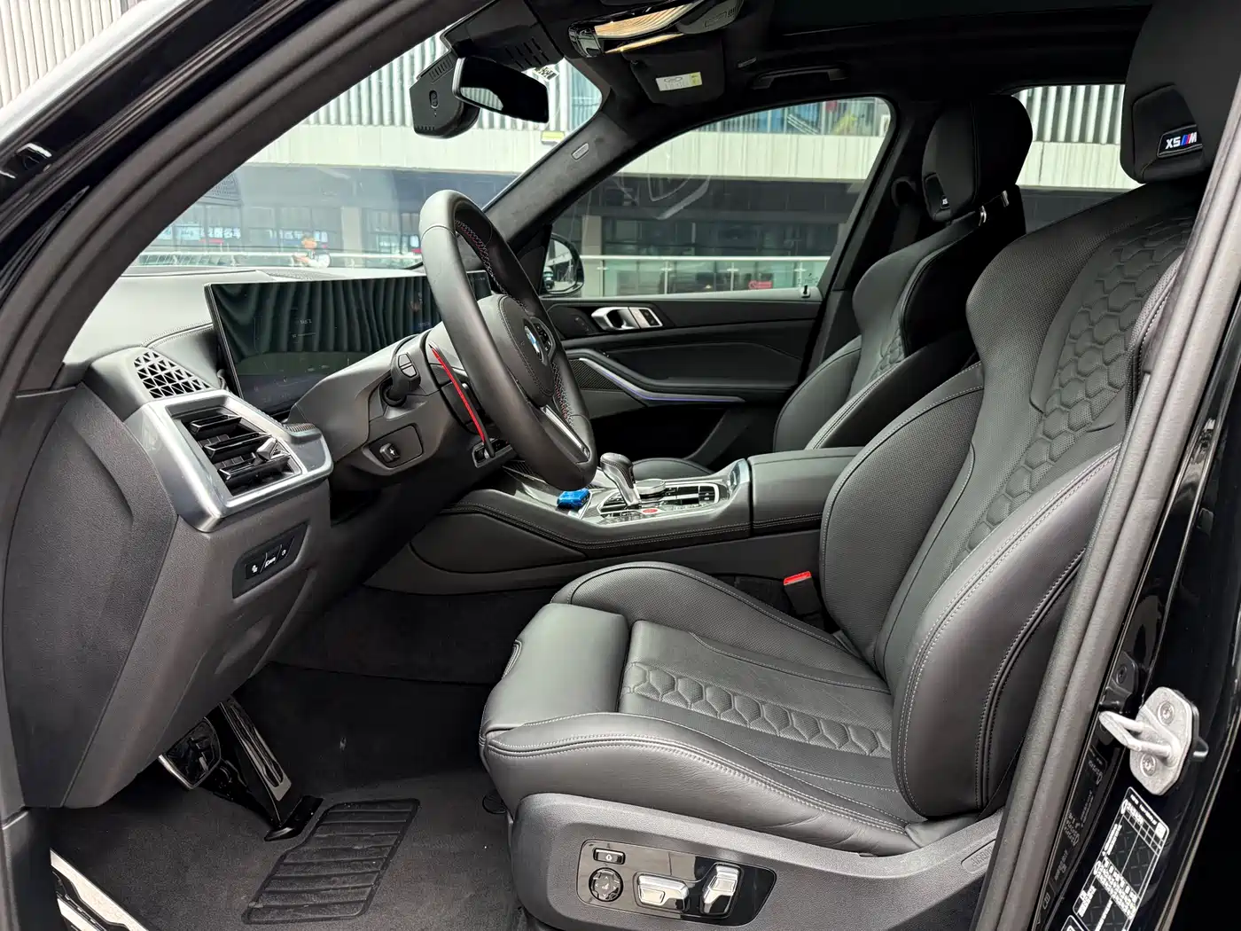 BMW X5 M 2023 Model X5 M Thunder Edition фото 15