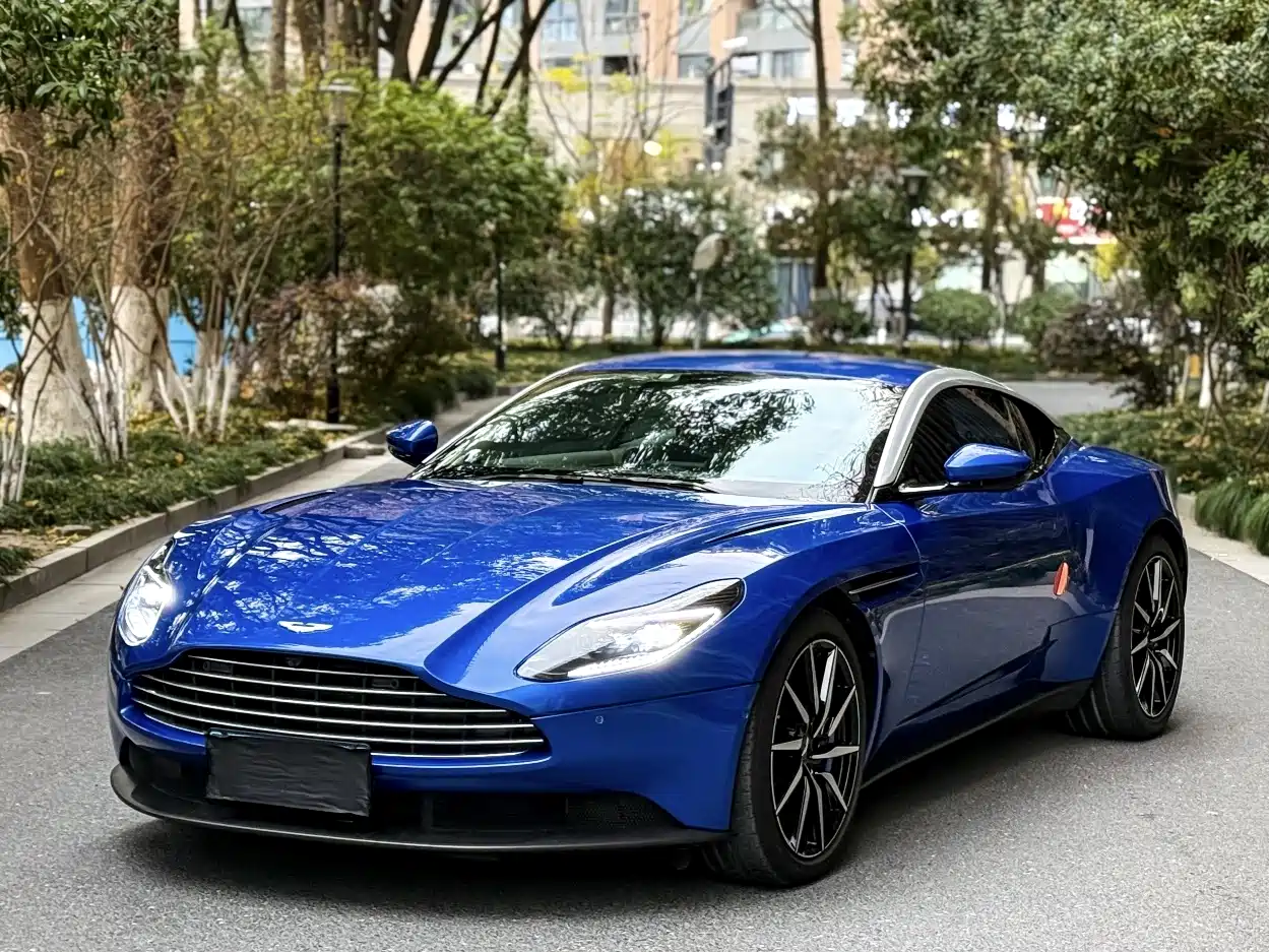 Aston Martin DB11 2019 — пригон из Китая
