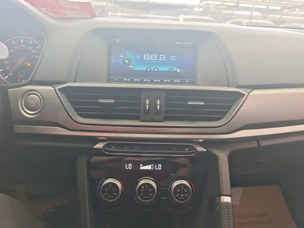 Фото 13 - Haval H6