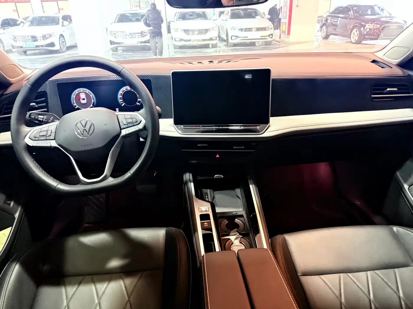 Volkswagen Magotan 2024 300TSI DSG Premium Edition фото 9