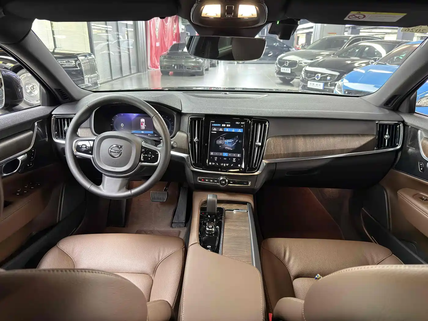 VOLVO V90
