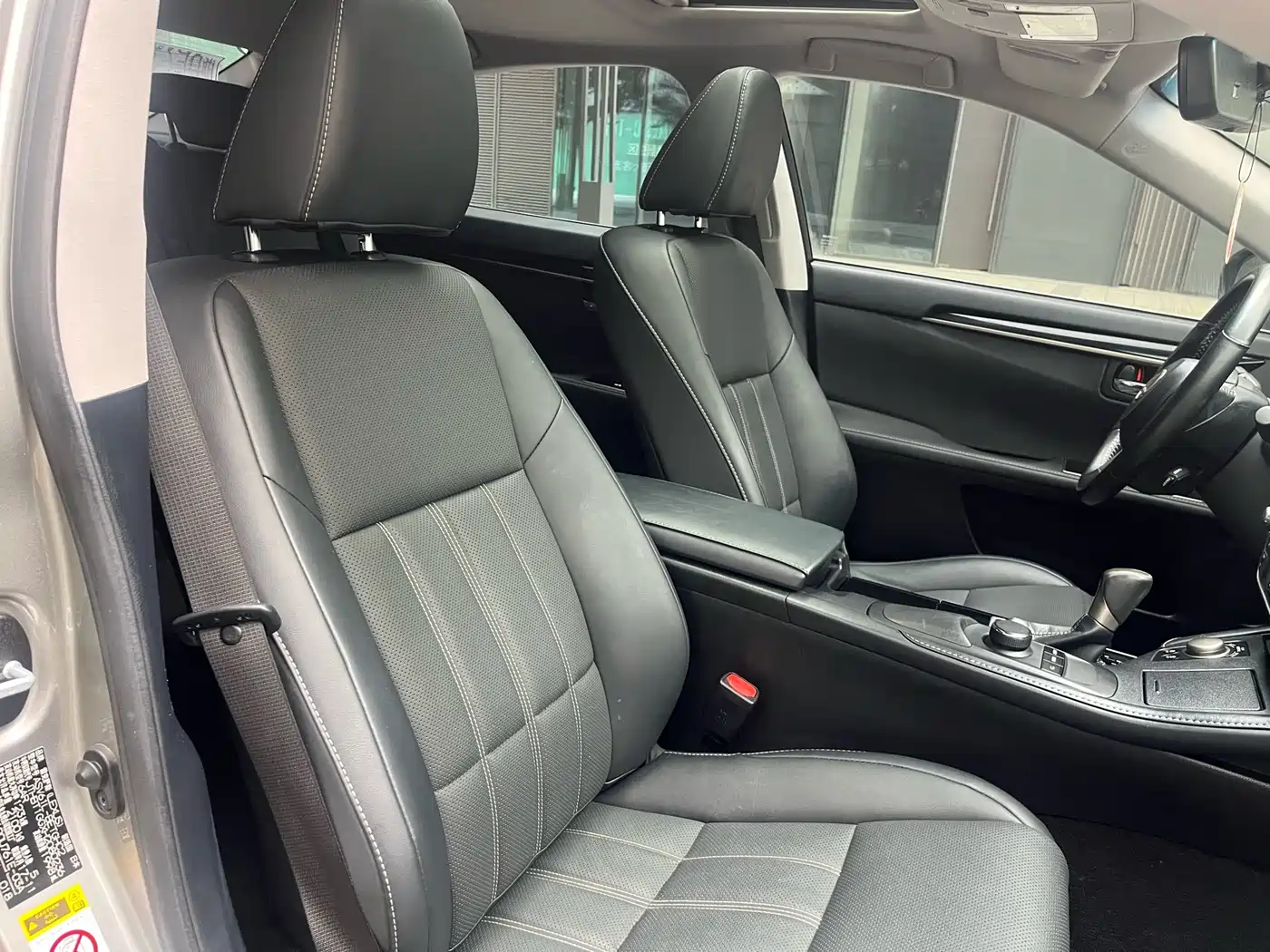 Lexus ES 2015 200 Elite Edition фото 22