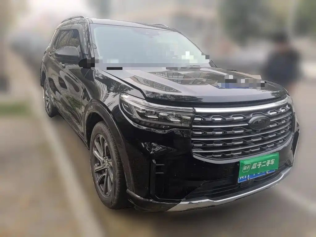 Фото 3 - Ford Explorer