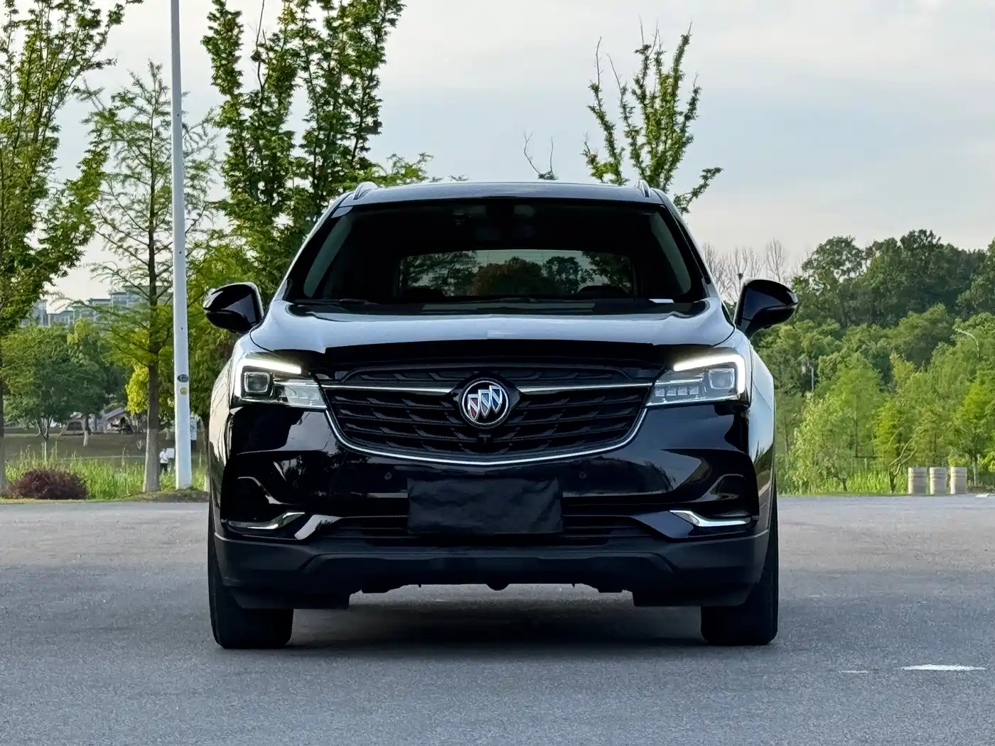 Buick Envision Plus 2020 20T FWD Luxury фото 2