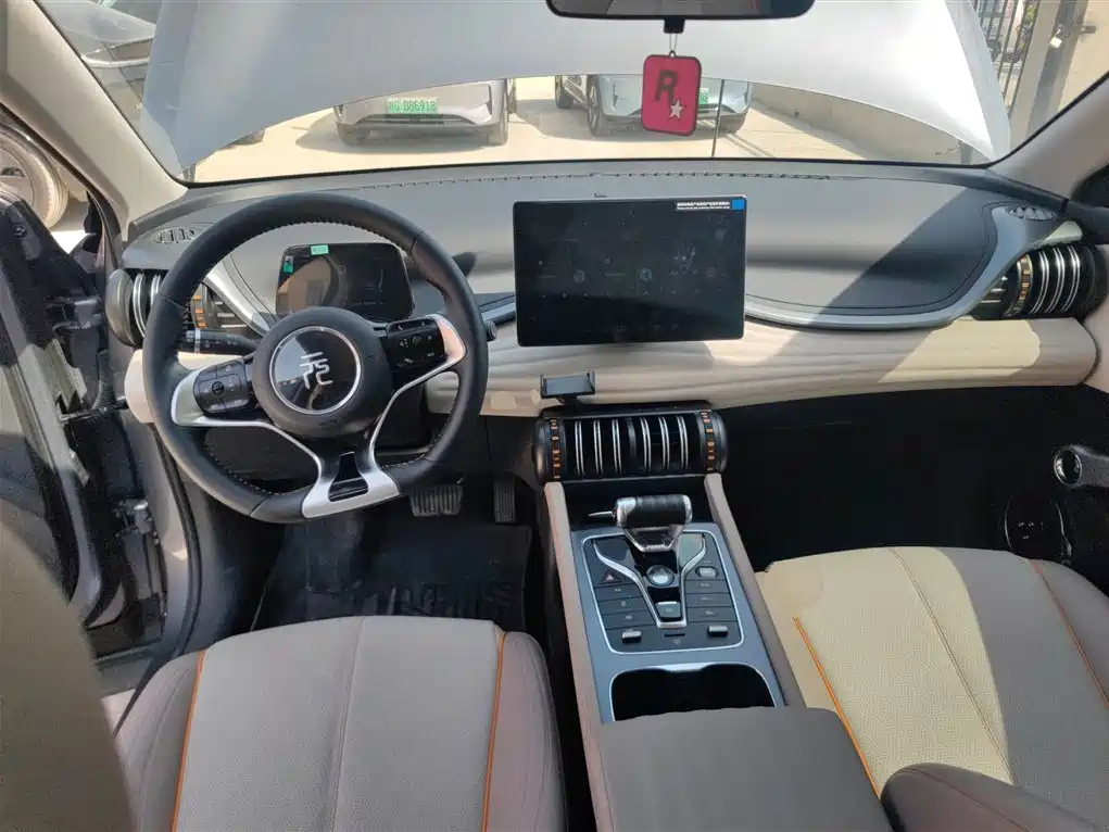 BYD Yuan PLUS 2024 Glory Edition 430KM Leading фото 6