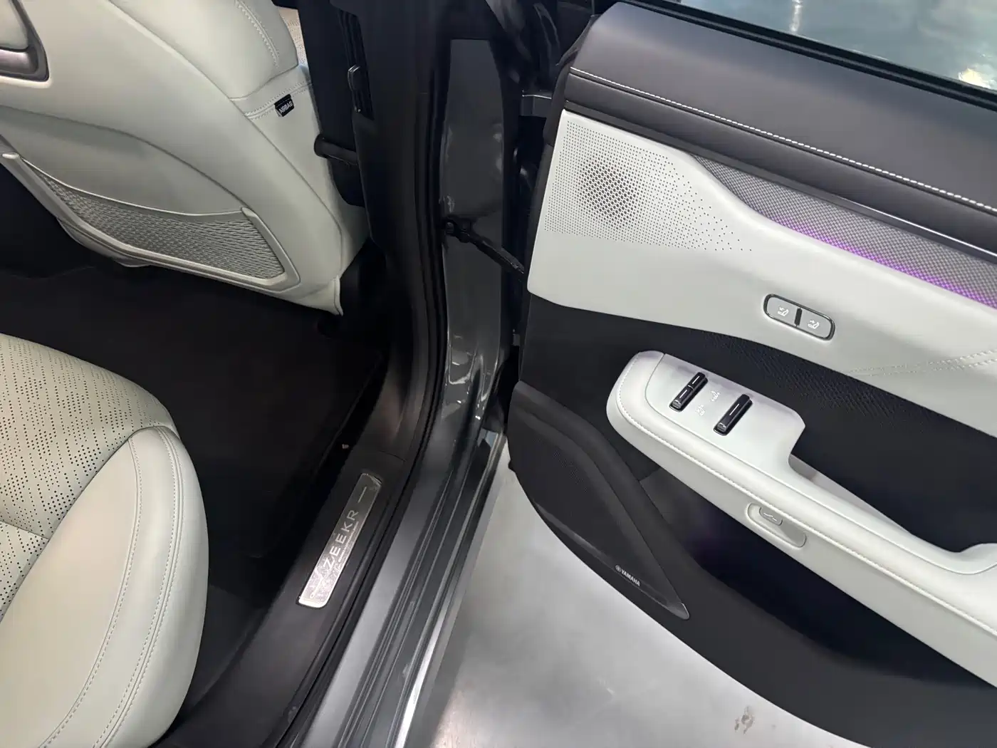 ZEEKR EXTREME KRYPTON 001