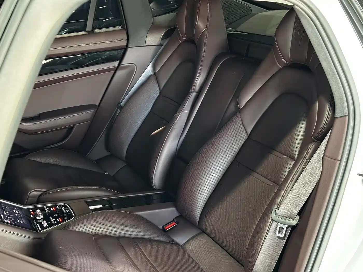 Porsche Panamera 2021 Panamera 4S Executive Long Wheelbase 2.9T фото 16