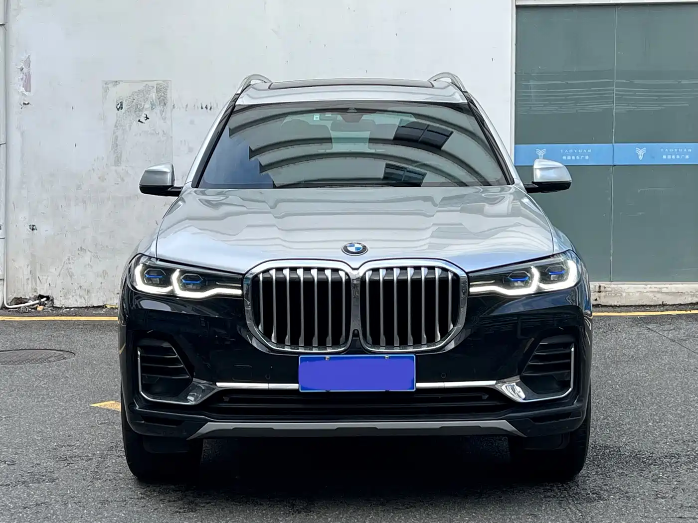 BMW X7 2023 2022 xDrive40i Premium Luxury Package
