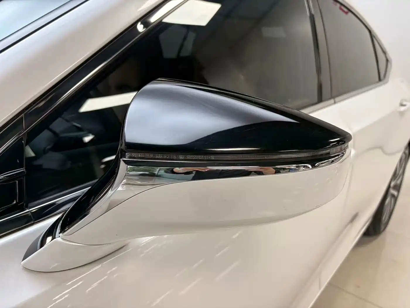 Lexus ES 2020 200 Excellence фото 22
