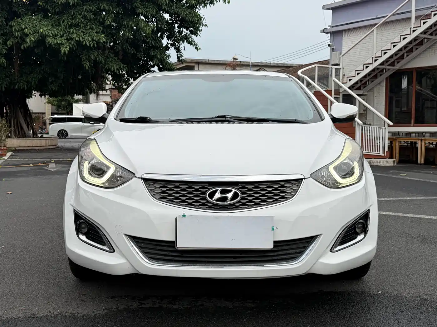 Hyundai Langdong 2016 1.6L Automatic Premium Edition фото 3