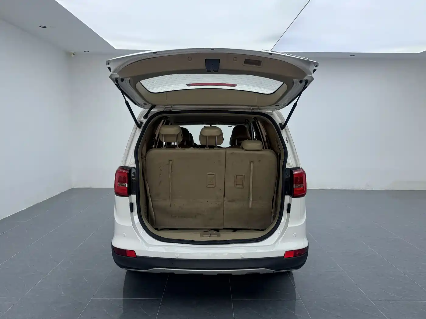 Baojun 730 2018 2016 1.5L Manual Premium 7-Seater (China V)