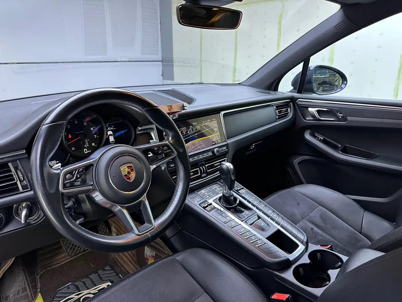 Porsche Macan 2018 Macan 2.0T фото 10