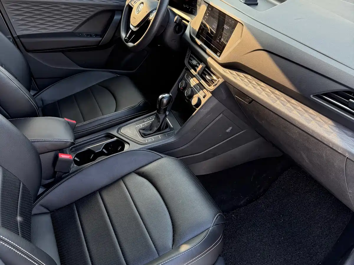 Volkswagen Tharu 2022 280TSI FWD Luxury Edition фото 7
