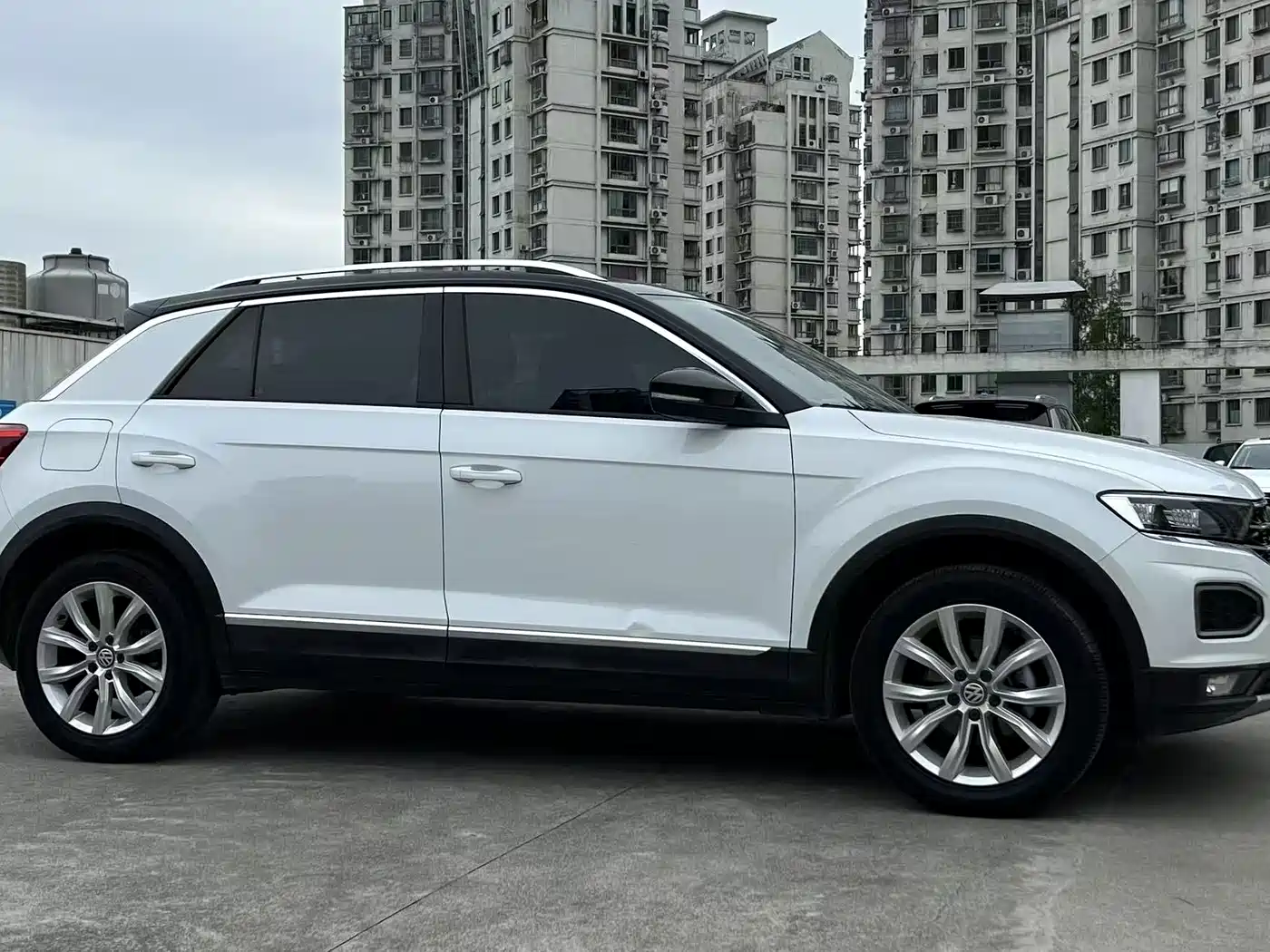 Volkswagen T-ROC 2018 230TSI DSG 2WD Progressive China V фото 12