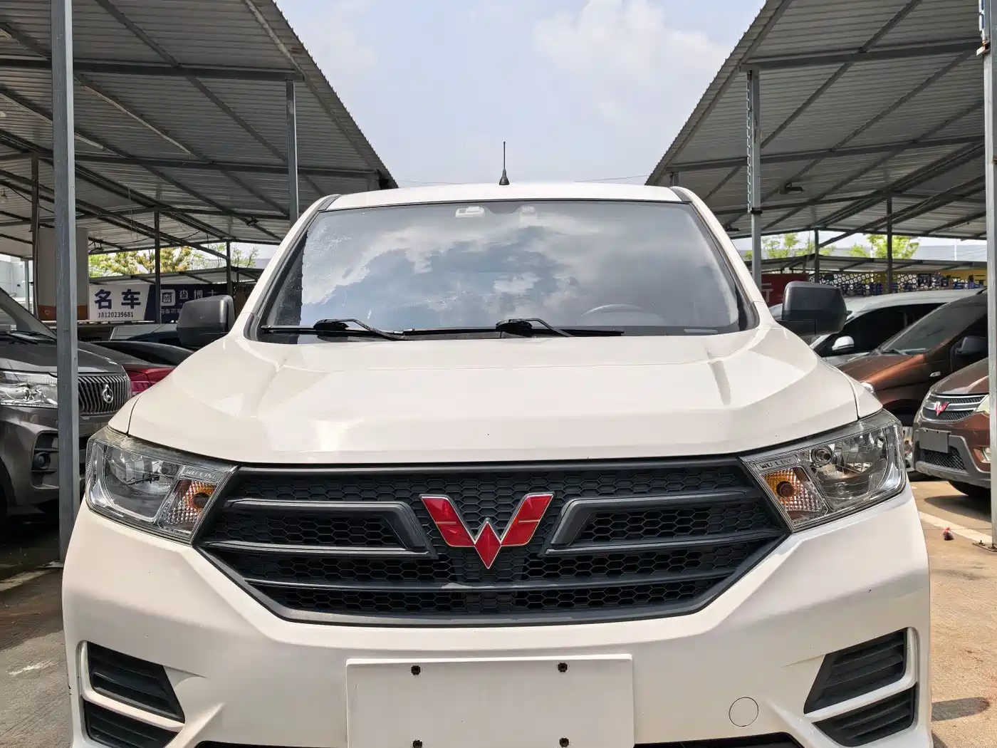 صورة 2 - Wuling Motors Wuling Hongguang