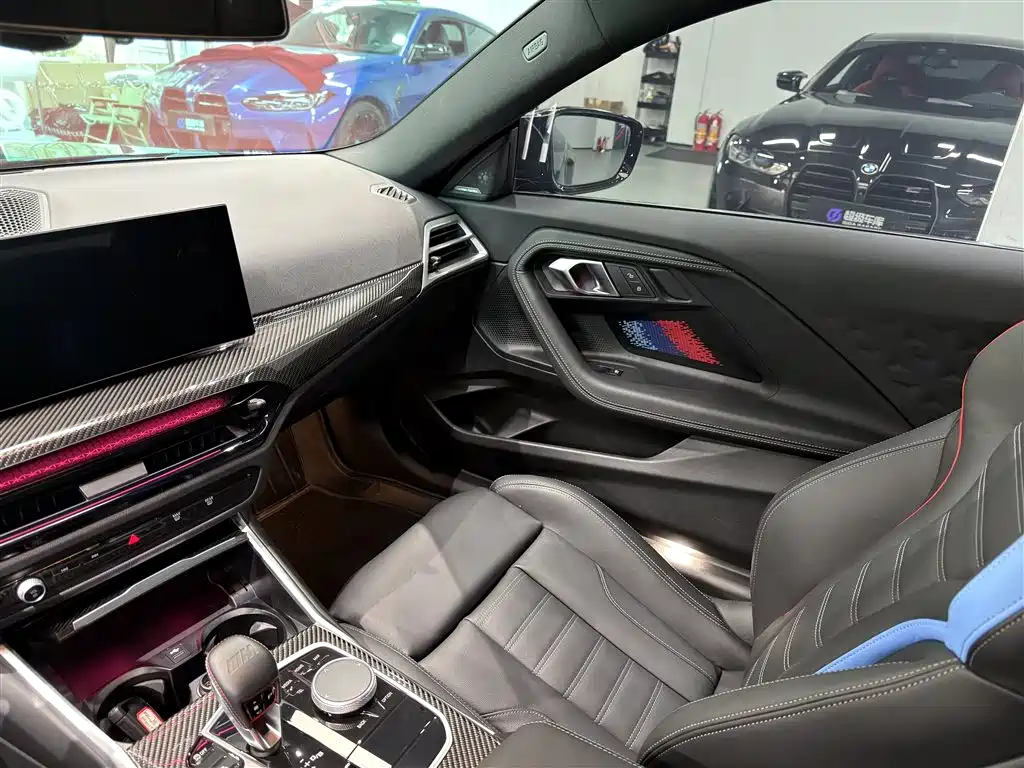 BMW M2 2024 M2 фото 9