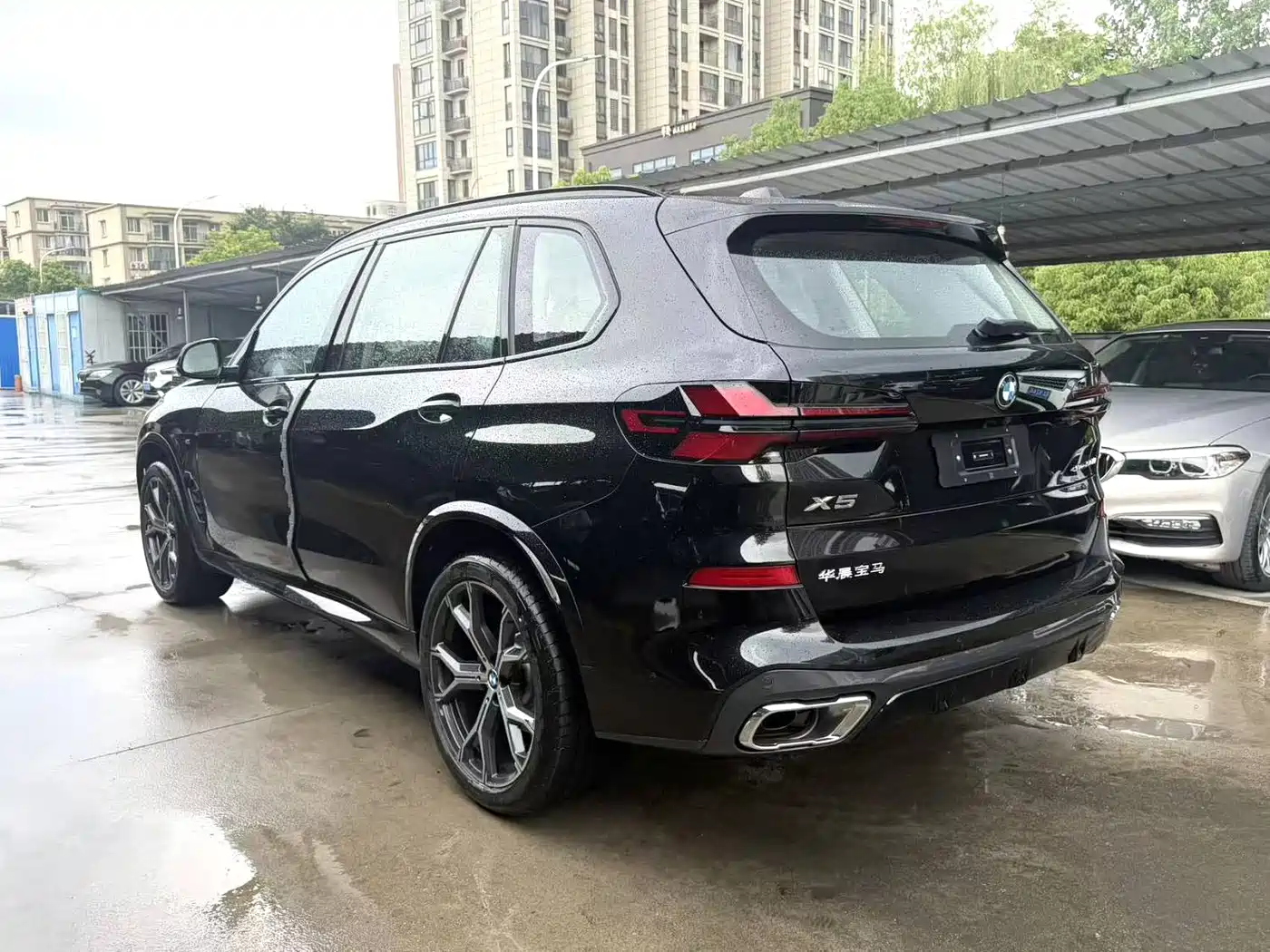 BMW X5 2026 2026 xDrive 30Li Luxury M Sport Night Edition Package