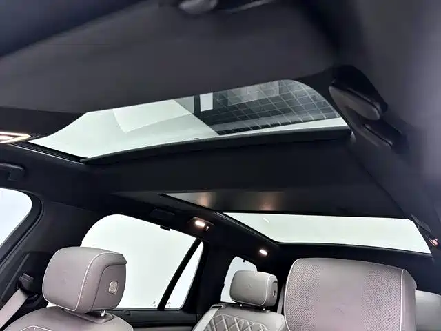 NIO ES8 2026 2025 Model 6-Seat Executive Luxury Edition