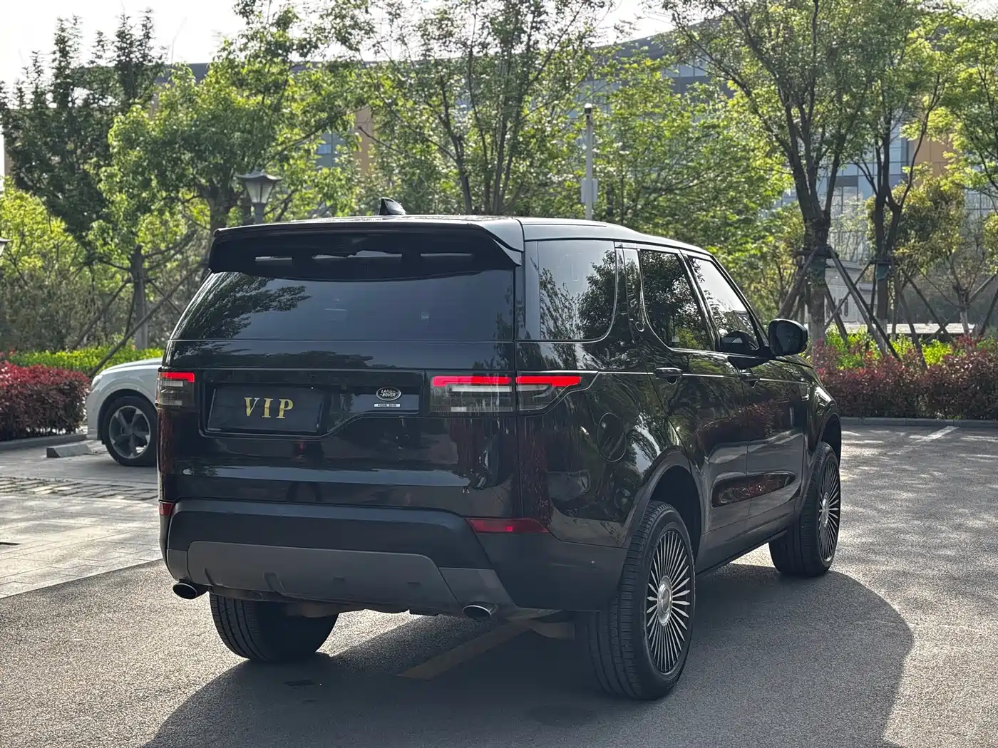 Land Rover Discovery 2018 3.0 SC V6 SE фото 11