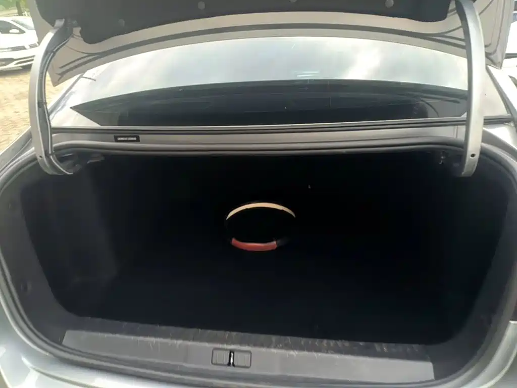 Peugeot 308 2019 2018 1.6L Auto Luxury Edition