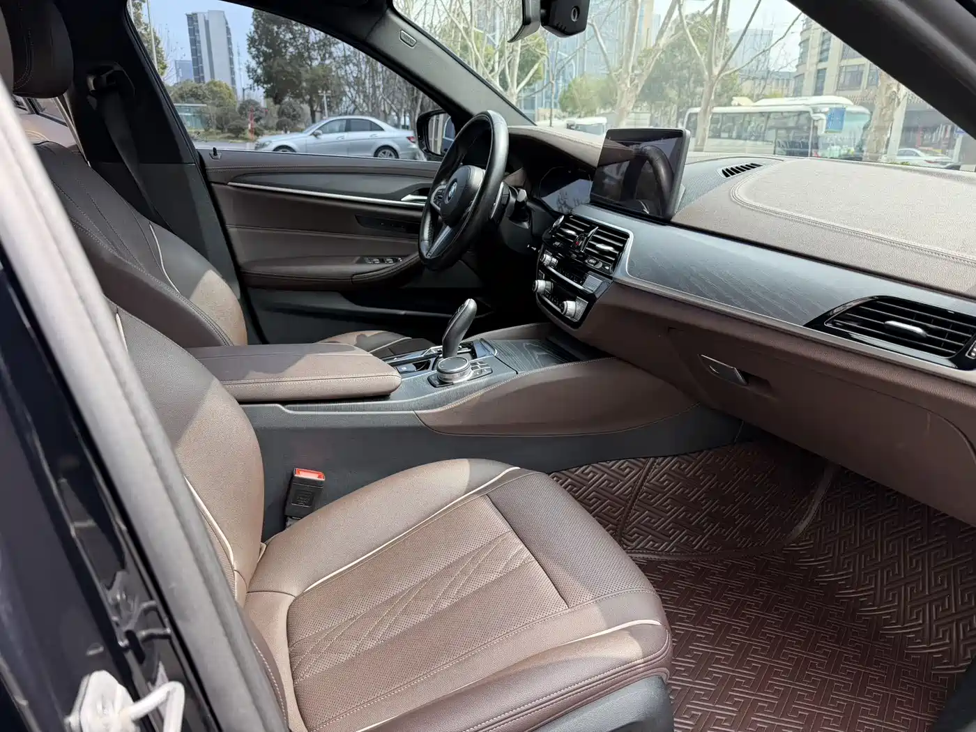 BMW 5 Series 2021 530Li Leading M Sport Package фото 7