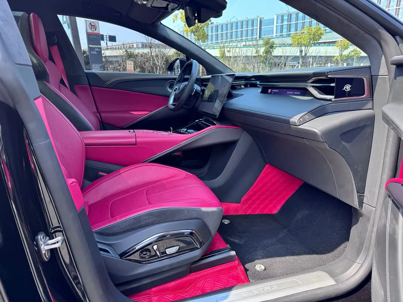 LOTUS SPORTS CAR ELETRE