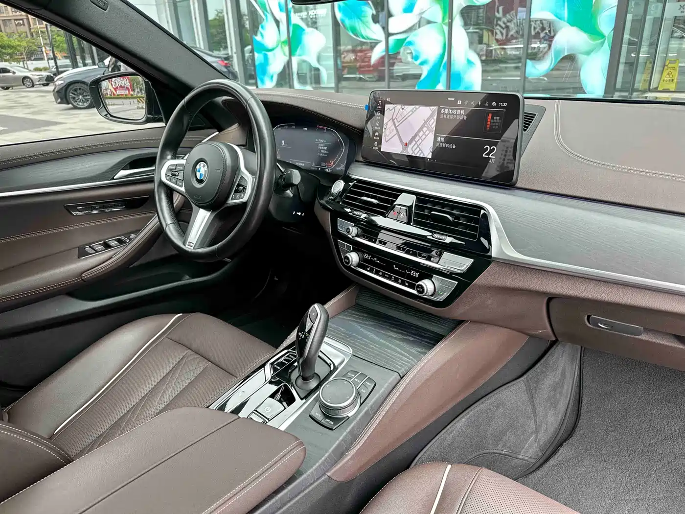 BMW 5 Series 2021 530Li Leading M Sport Package фото 29
