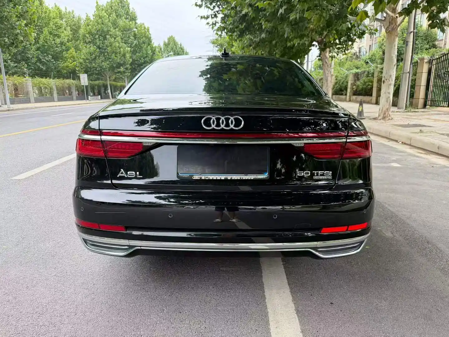 Фото 8 - Audi A8